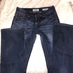 Buckle jeans. Daytrip brand